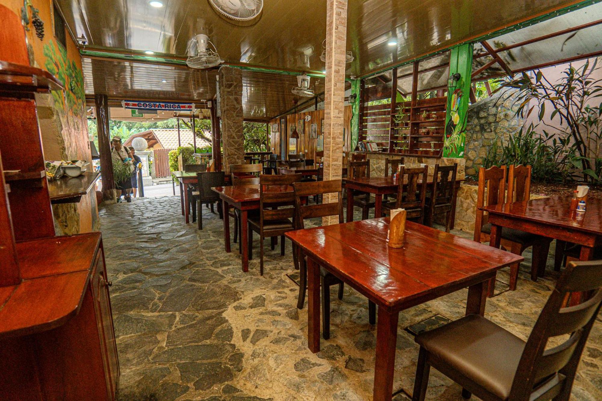 Costa Linda Art Hostel Manuel Antonio Exteriér fotografie